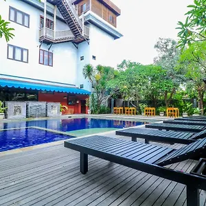 2* Hotel Capital O 2114 Grand Boutique